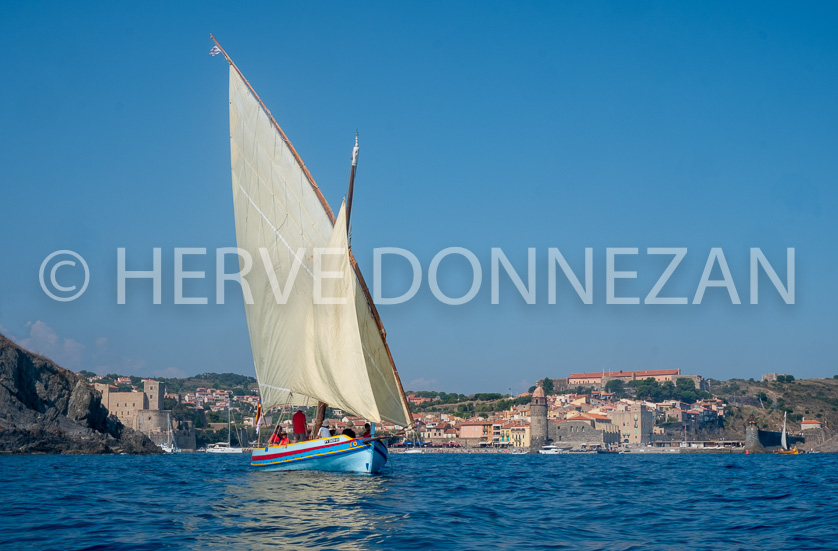 FRANCE PYRENEES ORIENTALES COTES VERMEILLE COLLIOURE