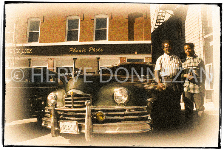 4084_72375_AMER CAR CULT BLACK COUPLE_VINT_-AUTOCHROM