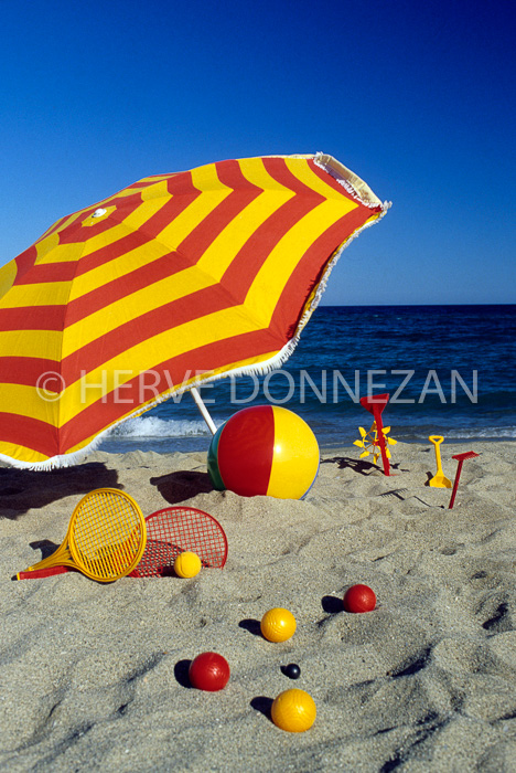 4796_42230_PARASOL-PLAGE-JEUX-CANET-PLAGE-PARASOLS