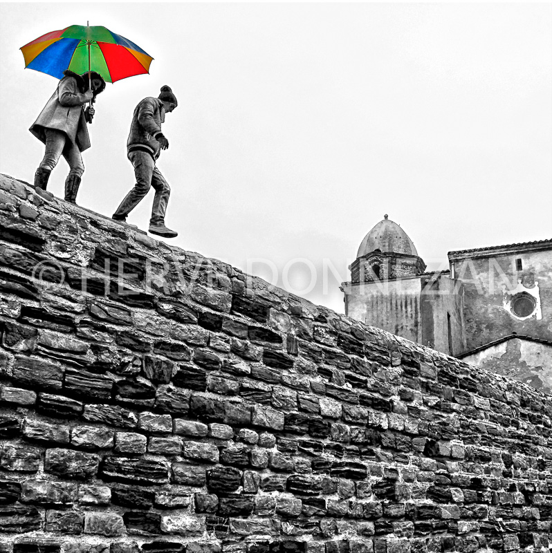 3649_0227_COLLIOURE_PARAPLUIE_HDR