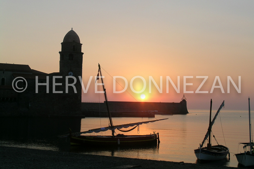 0663,3654 COLLIOURE SUNRISE 