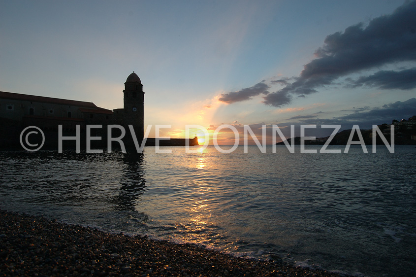 0813-3613 COLLIOURE SUNRISE 