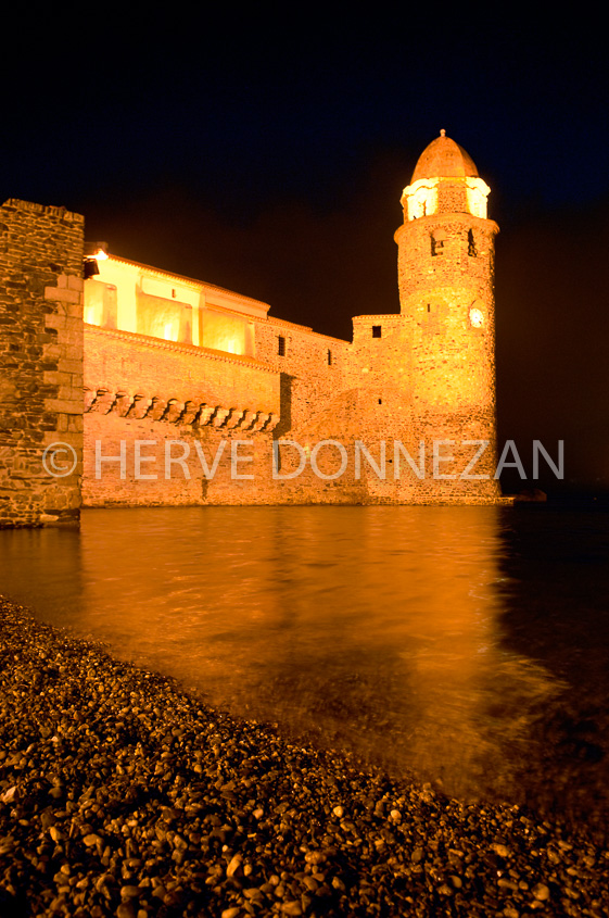 2667_68336_COLLIOURE_CLOCHER_NUIT