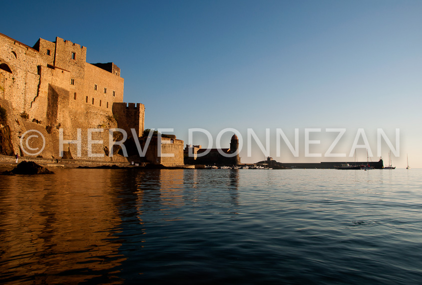 3441-91785_COLLIOURE_SUNRISE_CHATEAU