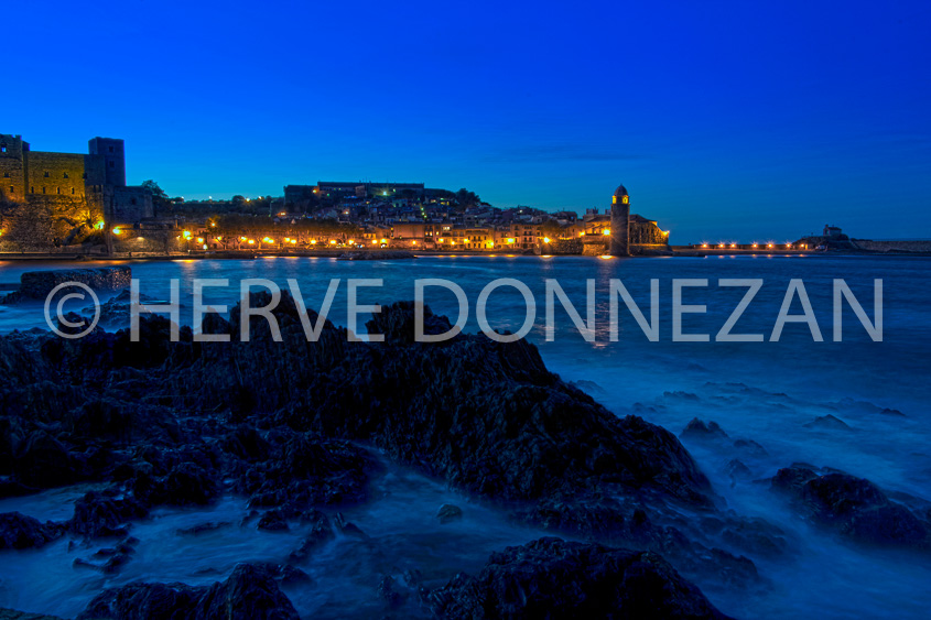 4561_0537_COLLIOURE_VAGUES_POSE_HDR