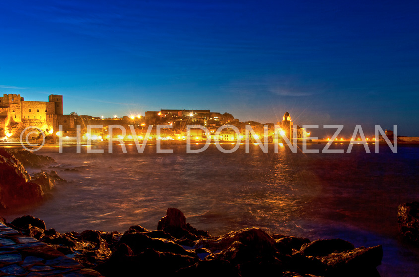 4570_0571_COLLIOURE_NUIT_VAGUES POSE