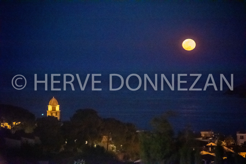 6087-0157646-COLLIOURE-FULL-MOON