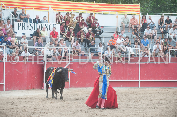 CORRIDA-0091178