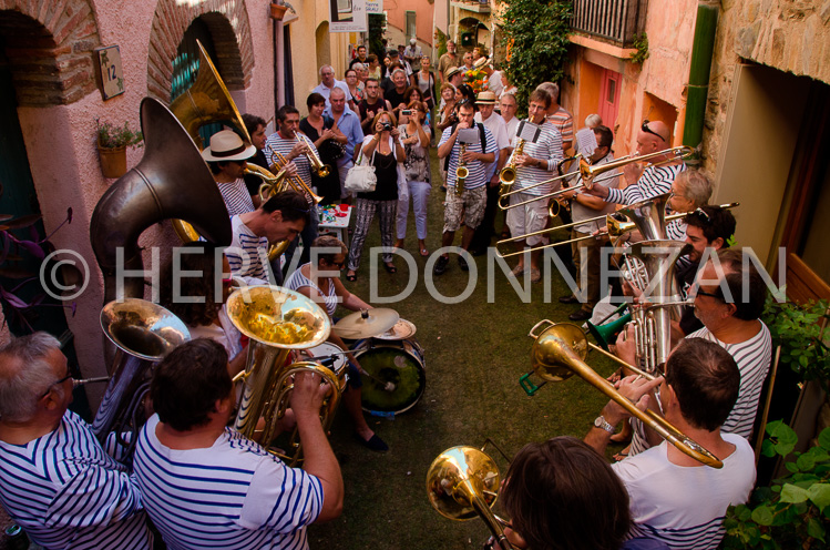 FRATERNITE-3722_1090_COLLIOURE_FANFARE_OR