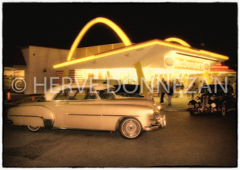 3957_10943_MCDO_DOWNEY_