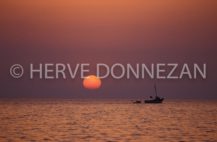 0685_31840 SUNSET MER