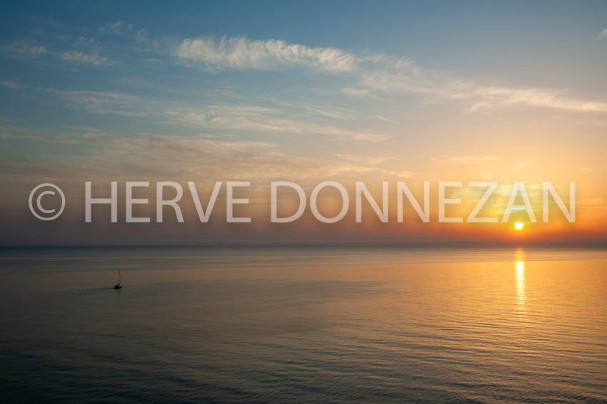 6617-0152396-MARINE-SUNRISE-VOILIER-