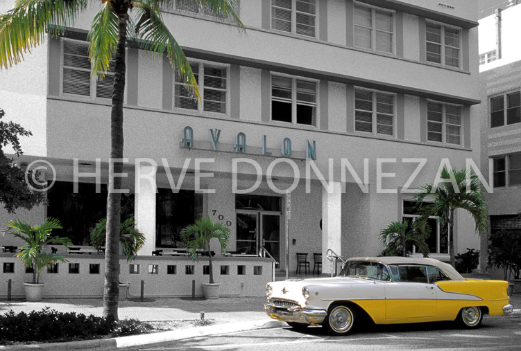 3821_21188_MIAMI_ART DECO