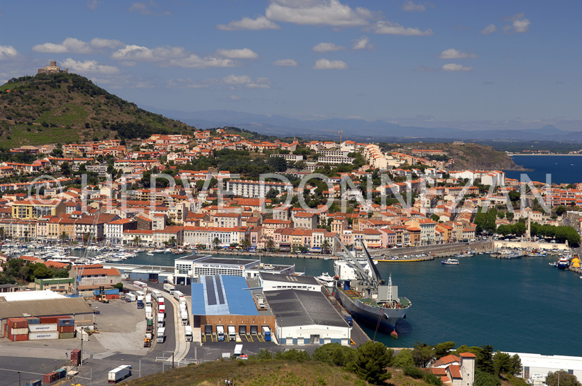 FRANCE ROUSSILLON PYRENEES ORIENTALES PORT VENDRES