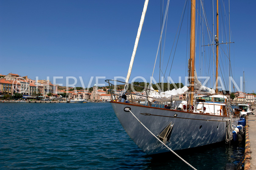 FRANCE ROUSSILLON PYRENEES ORIENTALES PORT VENDRES